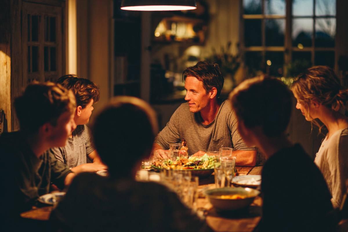 A polarização política e seu impacto silencioso na saúde mental