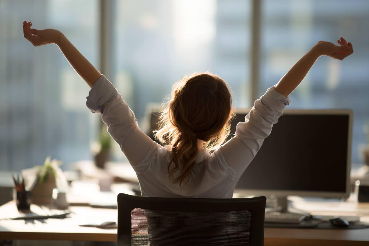 Sedentarismo e rotina de escritório: exercícios simples para quem trabalha sentado